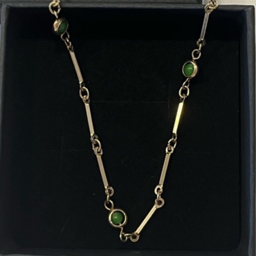 Vintage gold tone necklace with green accent beads. Long. Layer!  Gorgeous 18”